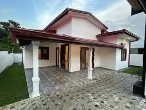 Modern Family House for Sale in Homagama – Watareka