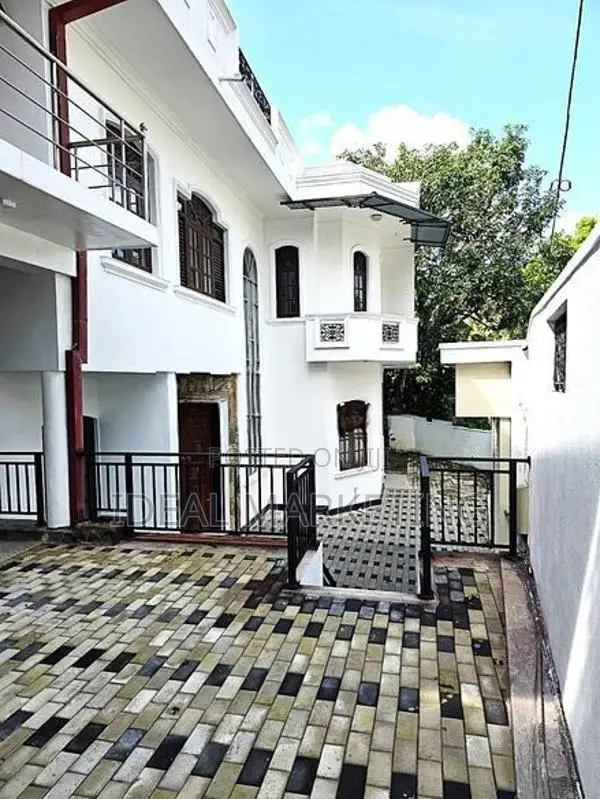 Battaramulla - Luxury House for rent