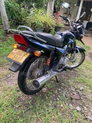 Bajaj CT100 2018