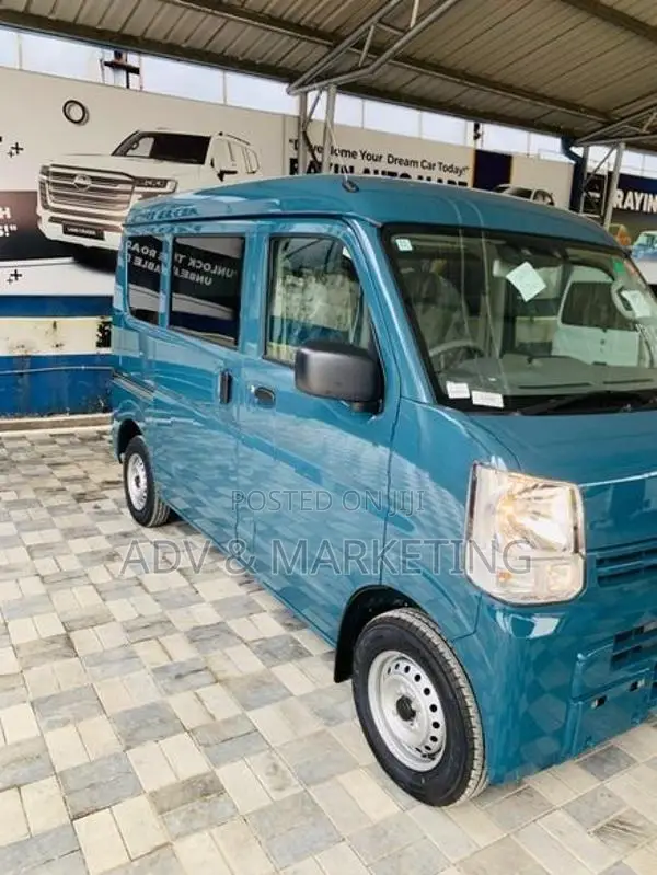 Suzuki Every 2025