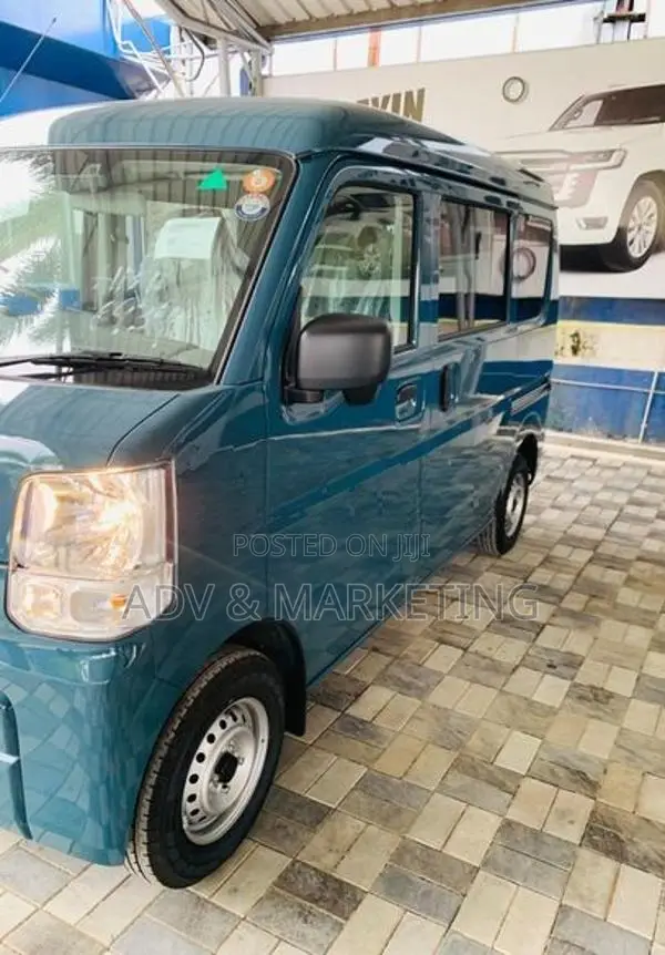 Suzuki Every 2025