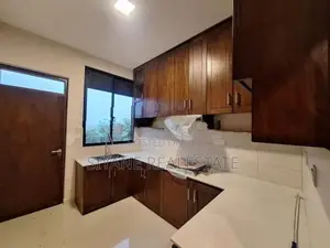 Luxury House For Sale in Dehiwala