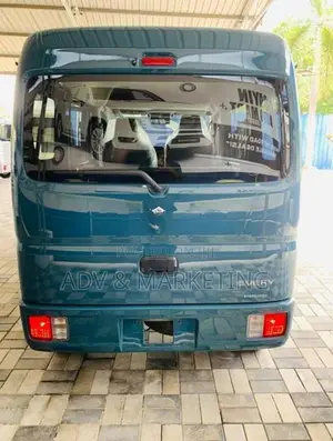 Suzuki Every 2025