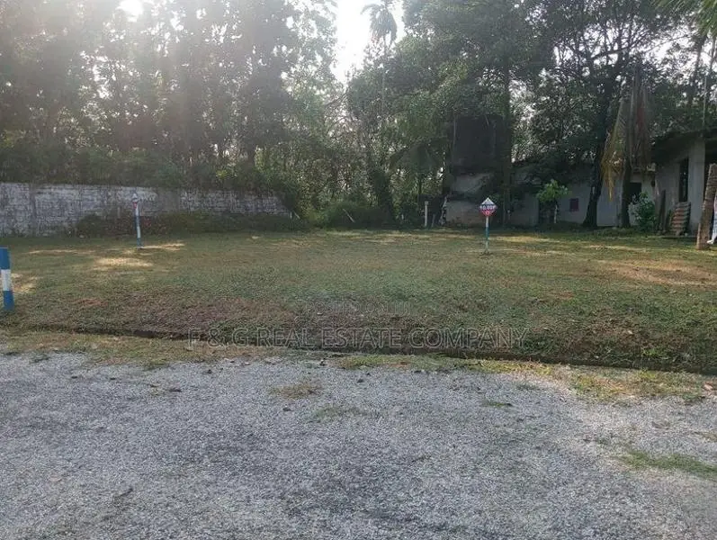 Valuable Land Plots Sale in Athurugiriya Town