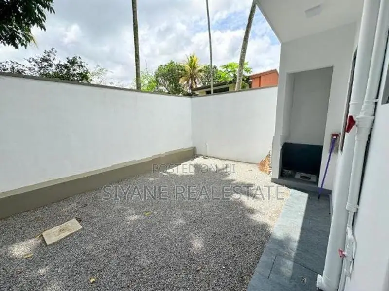 Luxury New House Sale in Kottawa