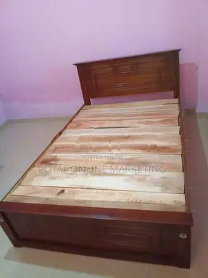 Teak 6 by 4 Box Bed (72-48) (B-15)