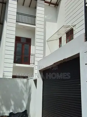 Brand new 3 Story House for sale Madiwela