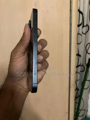 Apple iPhone 14 (Used)