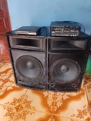Box Speaker with Amplifier