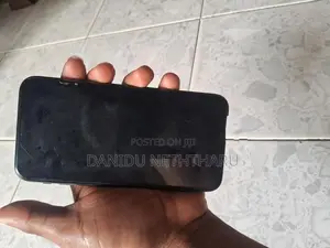 Apple iPhone X (Used)