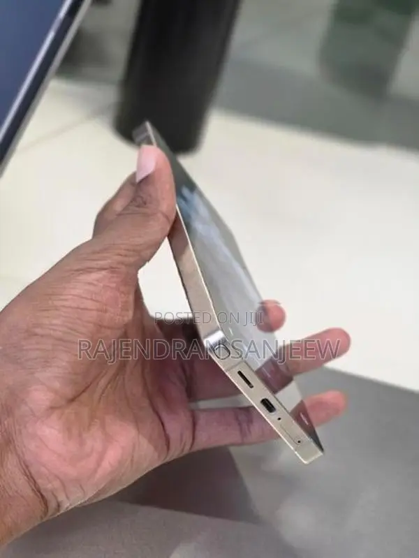 Samsung Galaxy S25 Ultra (Used)