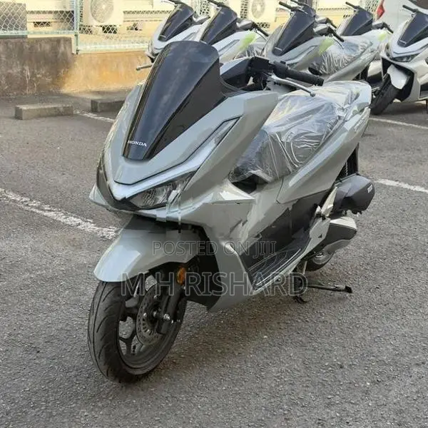 Honda PCX160 2025