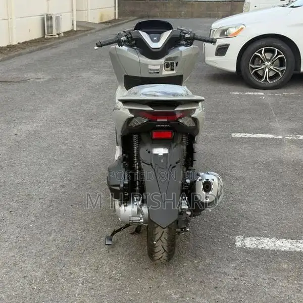 Honda PCX160 2025