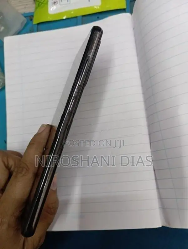 Samsung Galaxy A52 (Used)