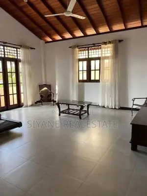 Luxury House for Sale in Thalawathugoda