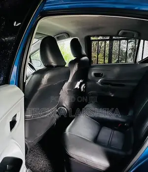 Toyota Aqua 2012