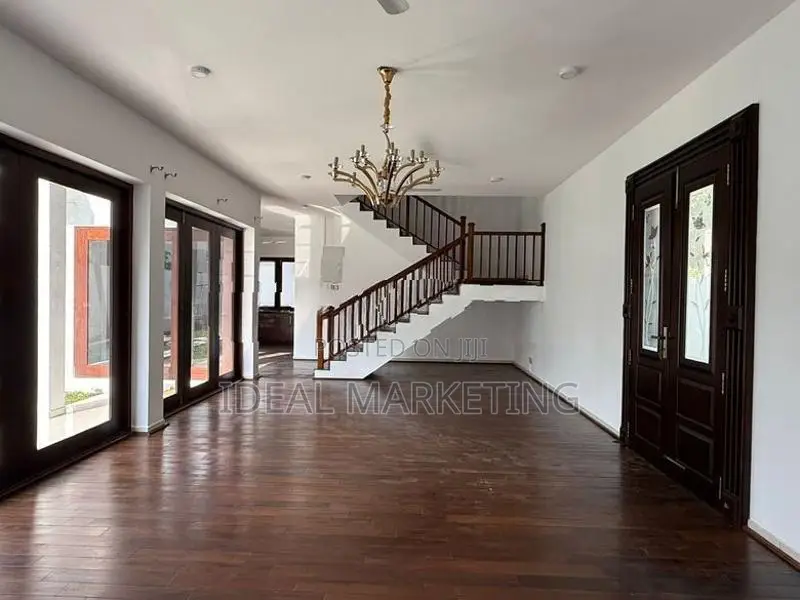 Talawatugoda - Luxury House for Rent