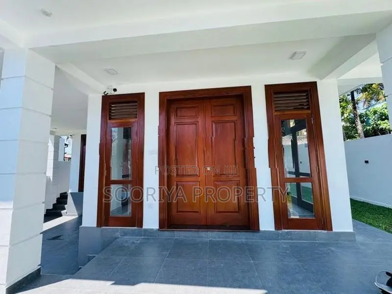 Modern New Luxury Two Storey House for Sale in Piliyandala