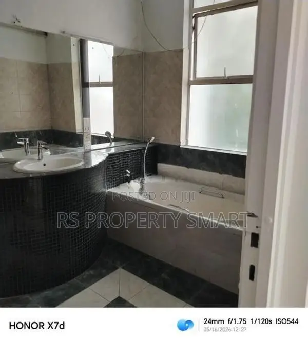 Luxury House For Rent - Colombo 7