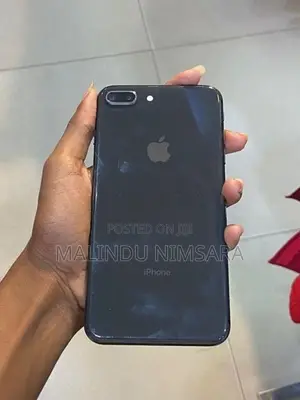 Apple iPhone 8 Plus (Used)