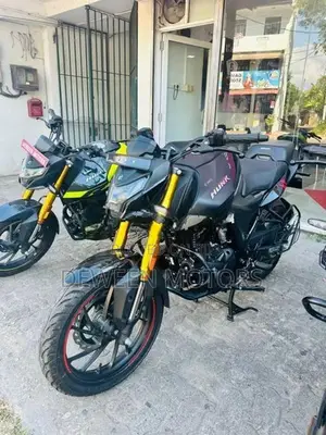 Hero Hunk 160R Brand New 2026