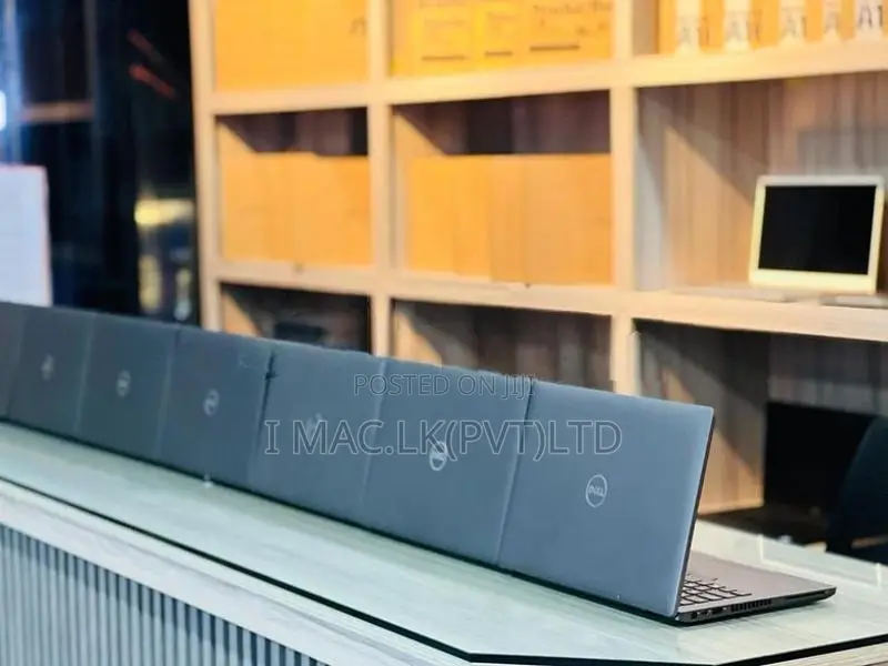 Dell Latitude 5400 - i5 8th Gen, -8GB RAM / 256GB NVME SSD Laptop