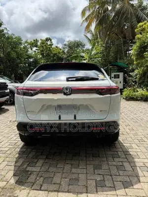 Honda Vezel Z Play 2026 MoonRoof