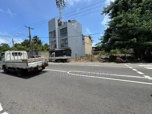 Road Facing Commercial Land for Rent in Nugegoda