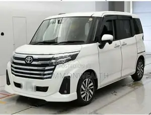 Toyota Roomy Custom G 2023