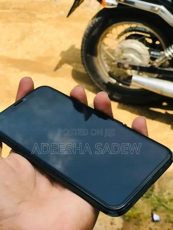 Apple iPhone 11 Pro (Used)