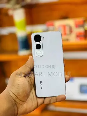 Vivo Y200/5G/8/128GB (Used)