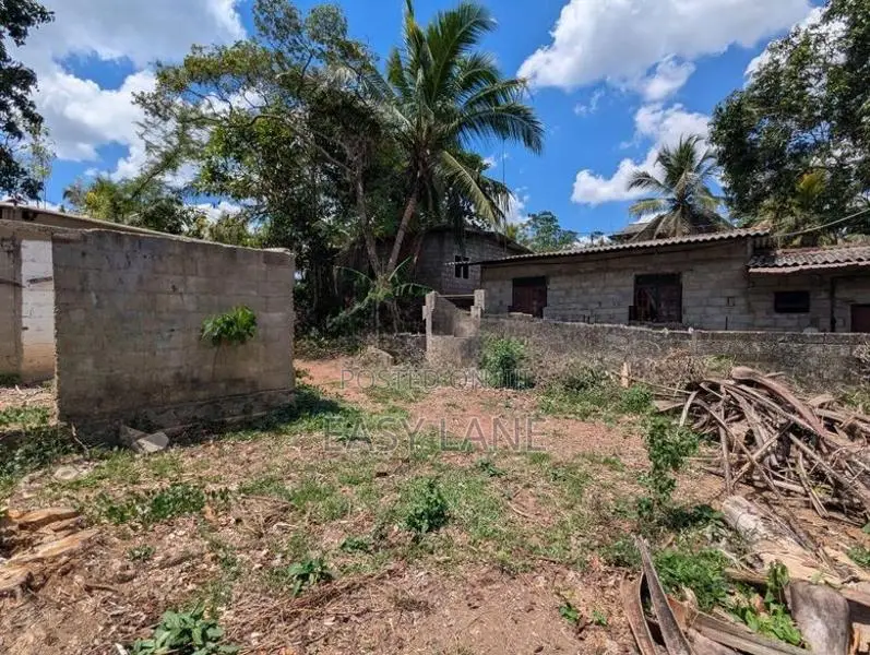 යාගොඩ ඉඩමේ වටිනා කමින් නිවසක් විකිණීමට