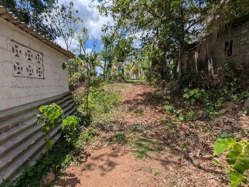 යාගොඩ ඉඩමේ වටිනා කමින් නිවසක් විකිණීමට