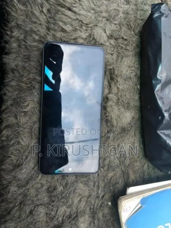 Samsung Galaxy S21 FE 5G (Used)