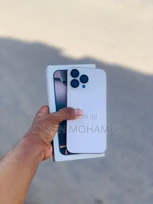 Apple iPhone 16 Pro Max (Used)