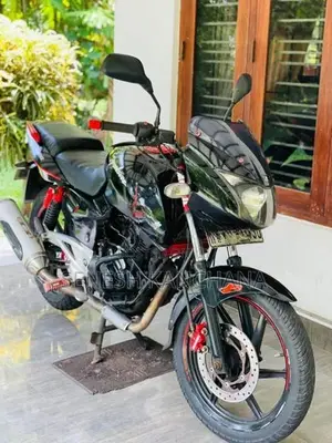 Bajaj Pulsar 200 2009