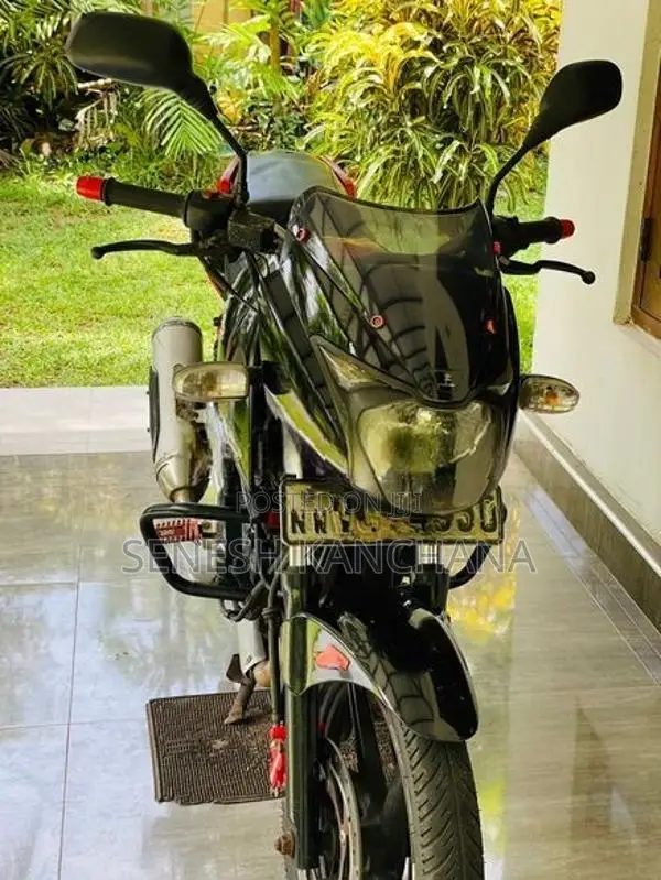 Bajaj Pulsar 200 2009