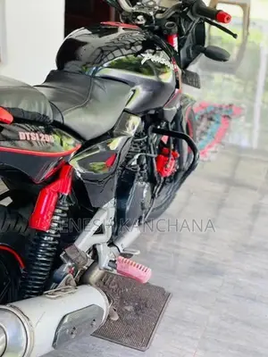 Bajaj Pulsar 200 2009