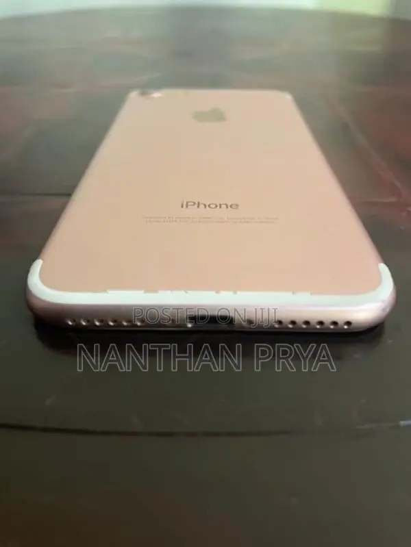 Apple iPhone 7 (Used)