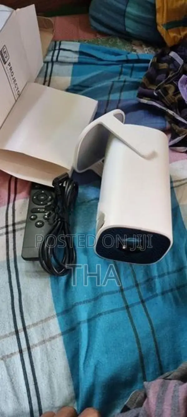 HY320 Projector
