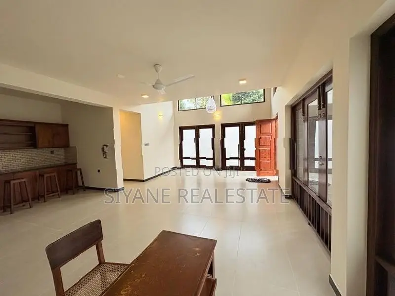Luxury New House for Sale in Battaramulla