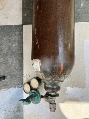 Oxygen Cylinder with Welding Plant