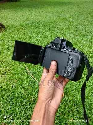 Nikon D5500 Camera with 18-55mm Lens