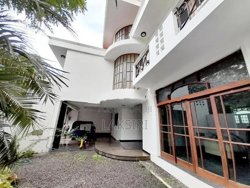Semi Furnished Luxury House Rent Nawala Road Nugegoda