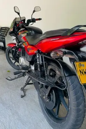 Bajaj Pulsar 150 2015