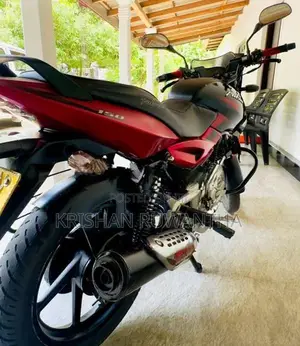 Bajaj Pulsar 150 2015