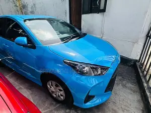 Toyota Yaris X Grde 2023