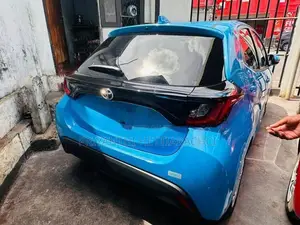 Toyota Yaris X Grde 2023