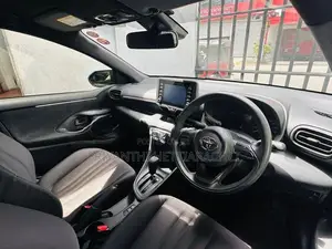Toyota Yaris X Grde 2023