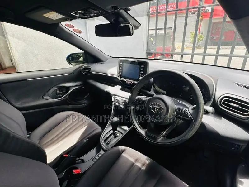Toyota Yaris X Grde 2023